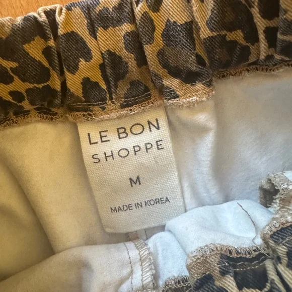 Le Bon Shoppe Leopard Print Wide-Leg cropped Pants - Picture 5 of 5